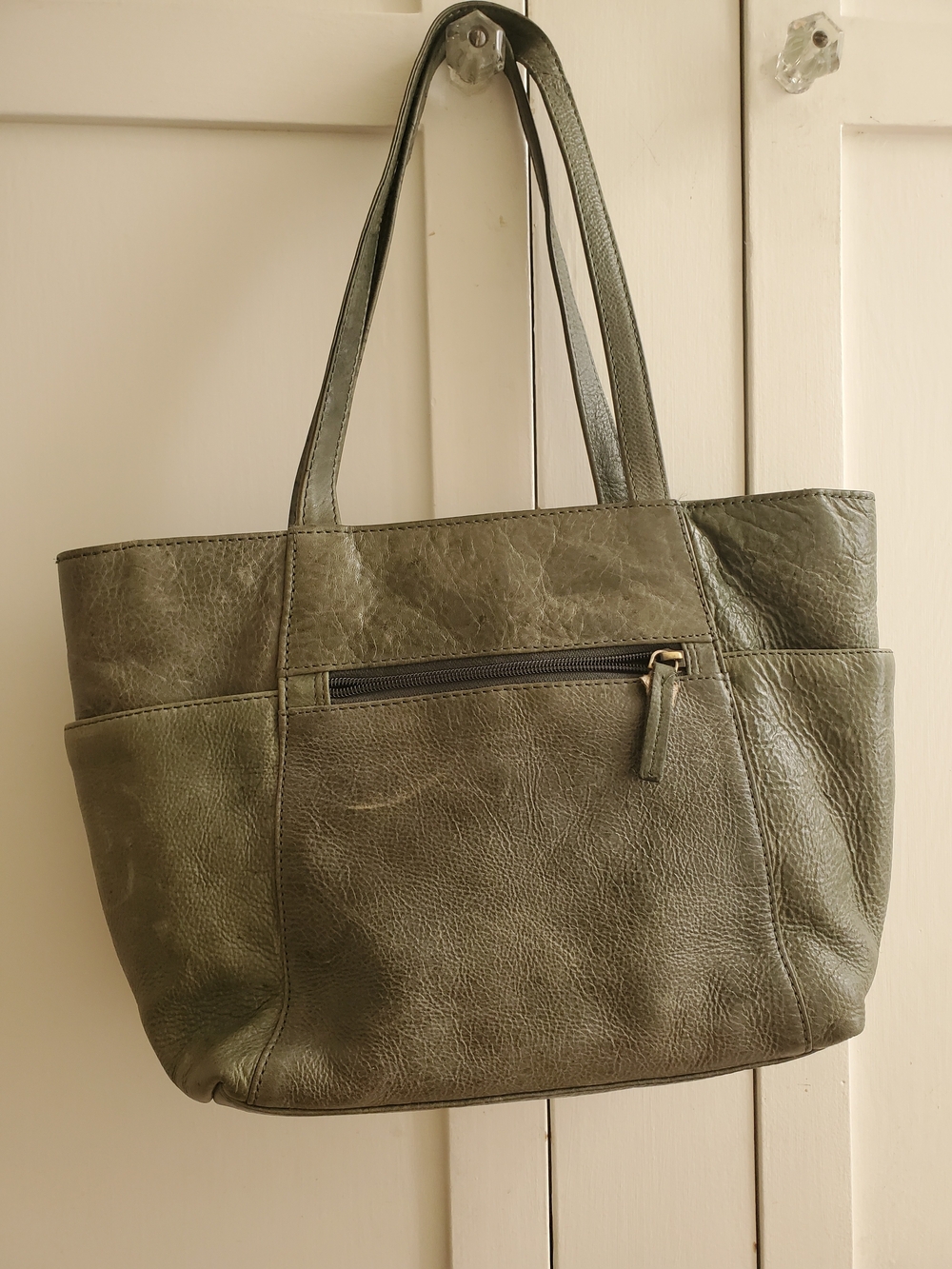 Everyday Olive Leather Tote Bag with Front Zip Pocket
